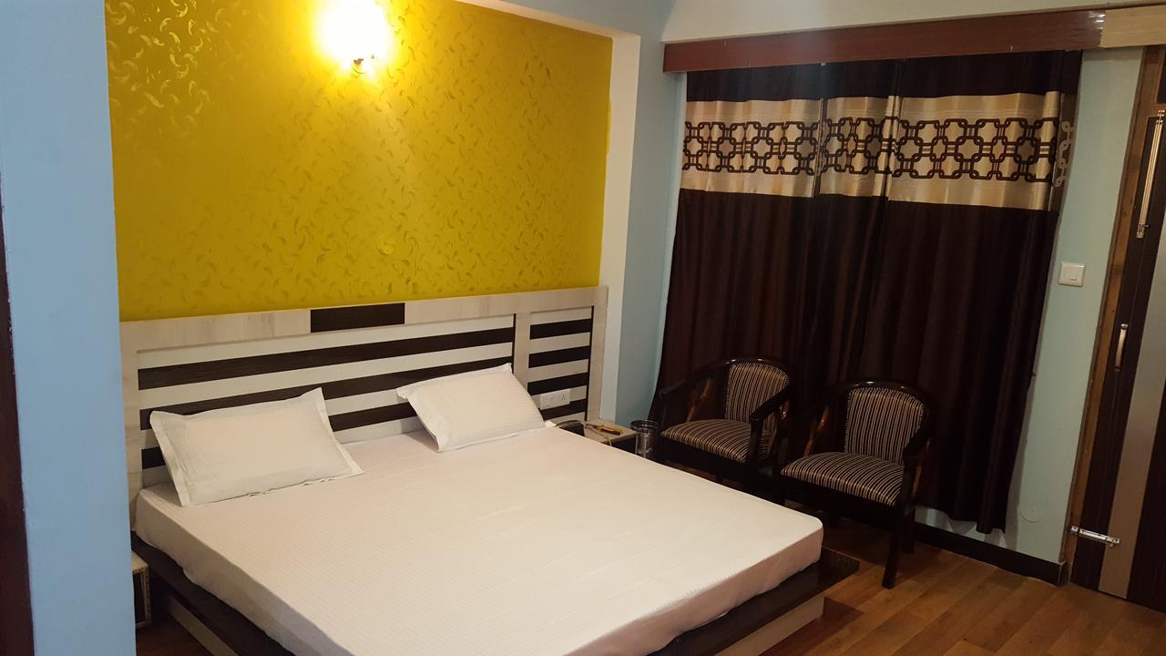 The Shyam Regency Hotel Narkanda Eksteriør billede