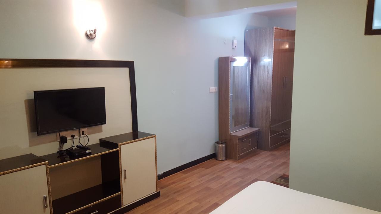 The Shyam Regency Hotel Narkanda Eksteriør billede