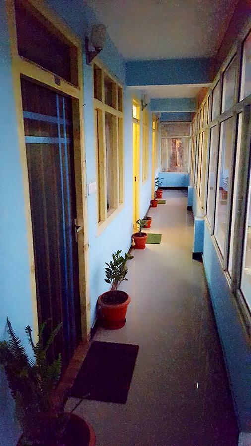 The Shyam Regency Hotel Narkanda Eksteriør billede